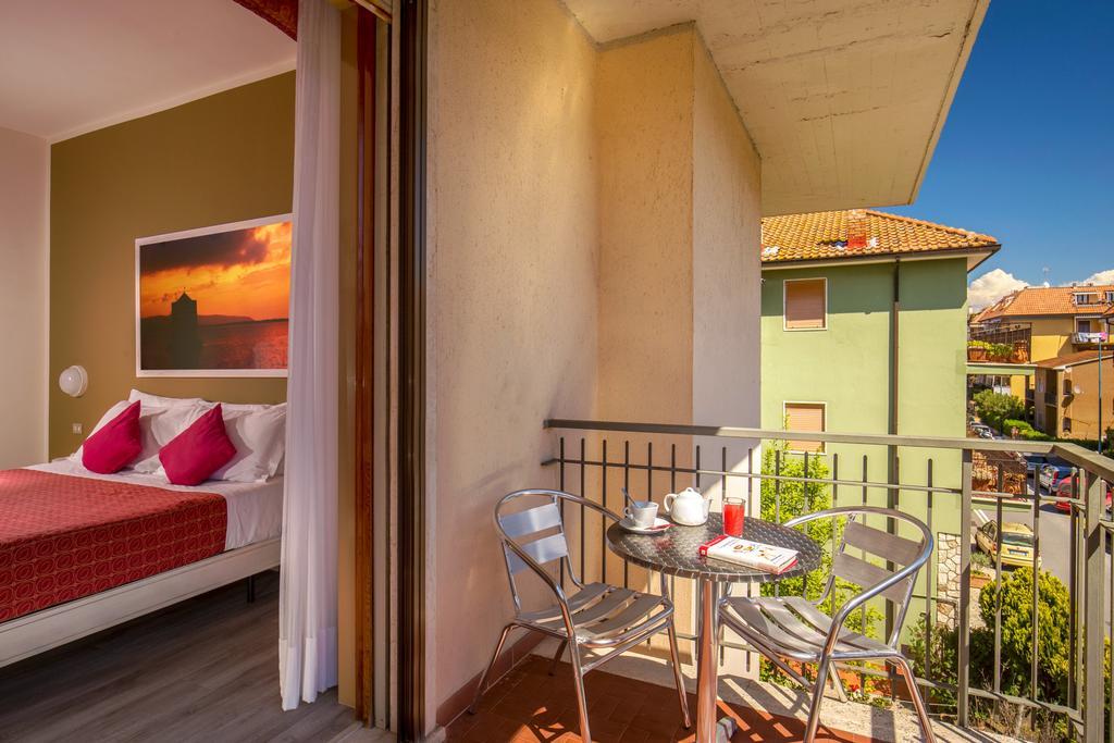 Hotel Corallo Albinia Eksteriør billede